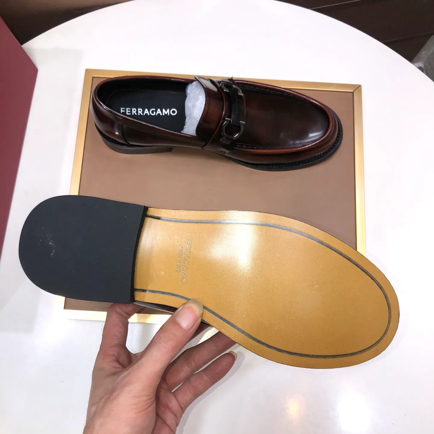Men's shoes 💰540💰 [Ferragamo/Ferragamo] The latest model from the counter. Original imported high-quality cowhide with open sides + imported 🐂 cowhide lining + original luxury metal buckle + original combination outsole. Comparison is stress-free 38–45 (45 is custom-made and cannot be returned or exchanged)
